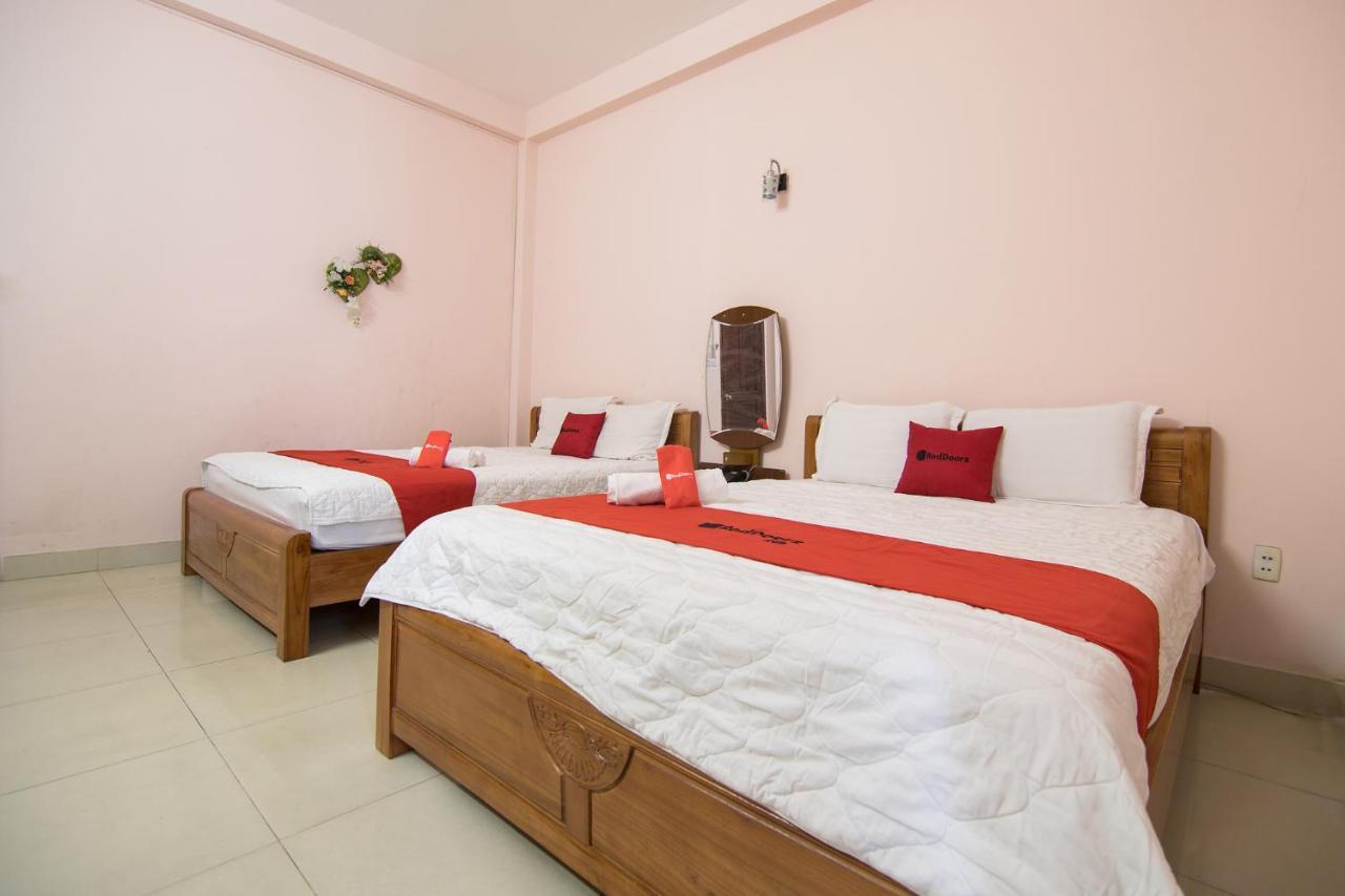 Reddoorz Plus Near Aeon Mall Tan Phu 2 Ho-Chi-Minh-Stadt Exterior foto